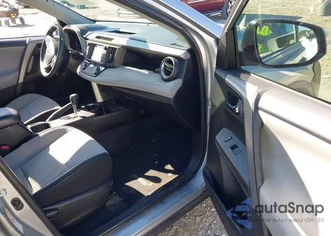 2017 Toyota Rav4 Xle z USA, uszkodzony, nr VIN 2T3WFREV5HW403416